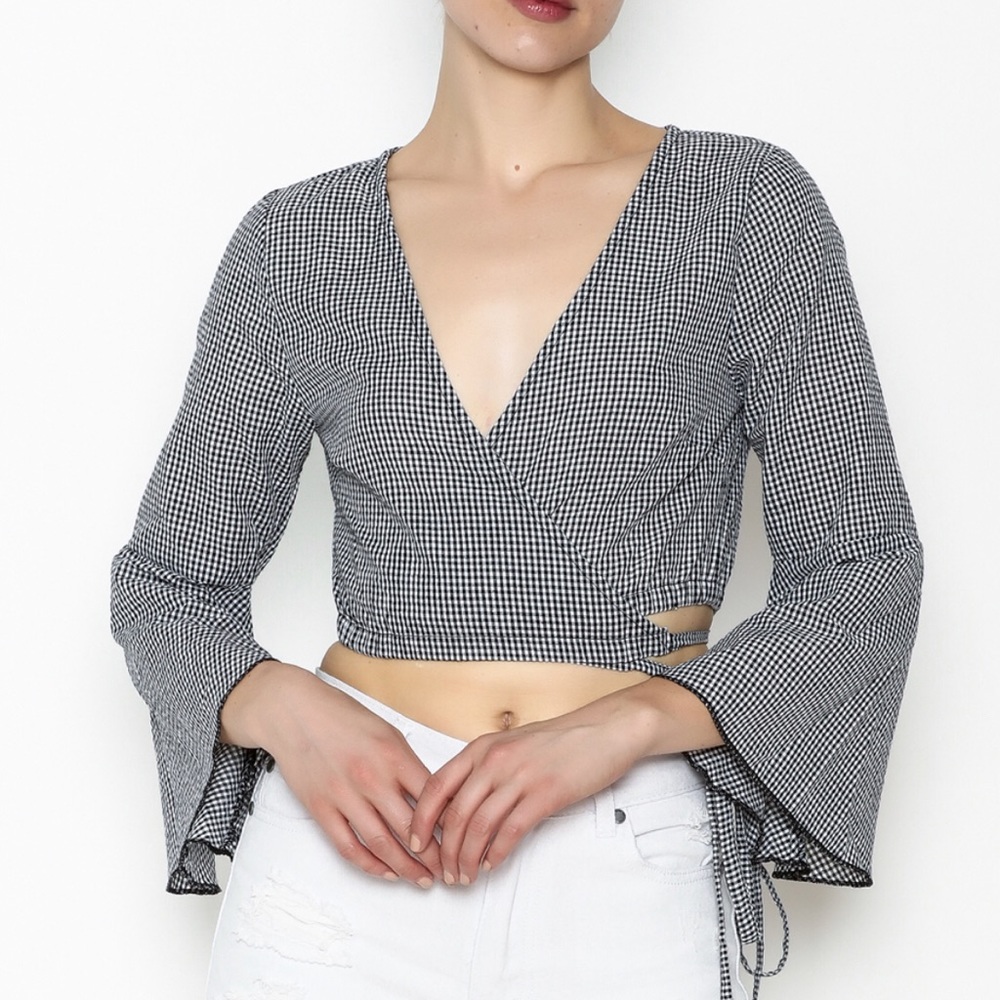 Gingham Flared Sleeve Crop Top